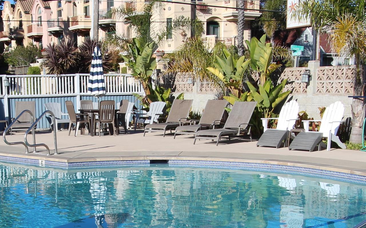 Edgewater Beach Inn & Suites Santa Cruz Exterior photo